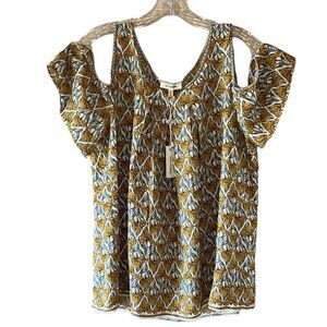 NEW Max Studio Cold Shoulder Shirt